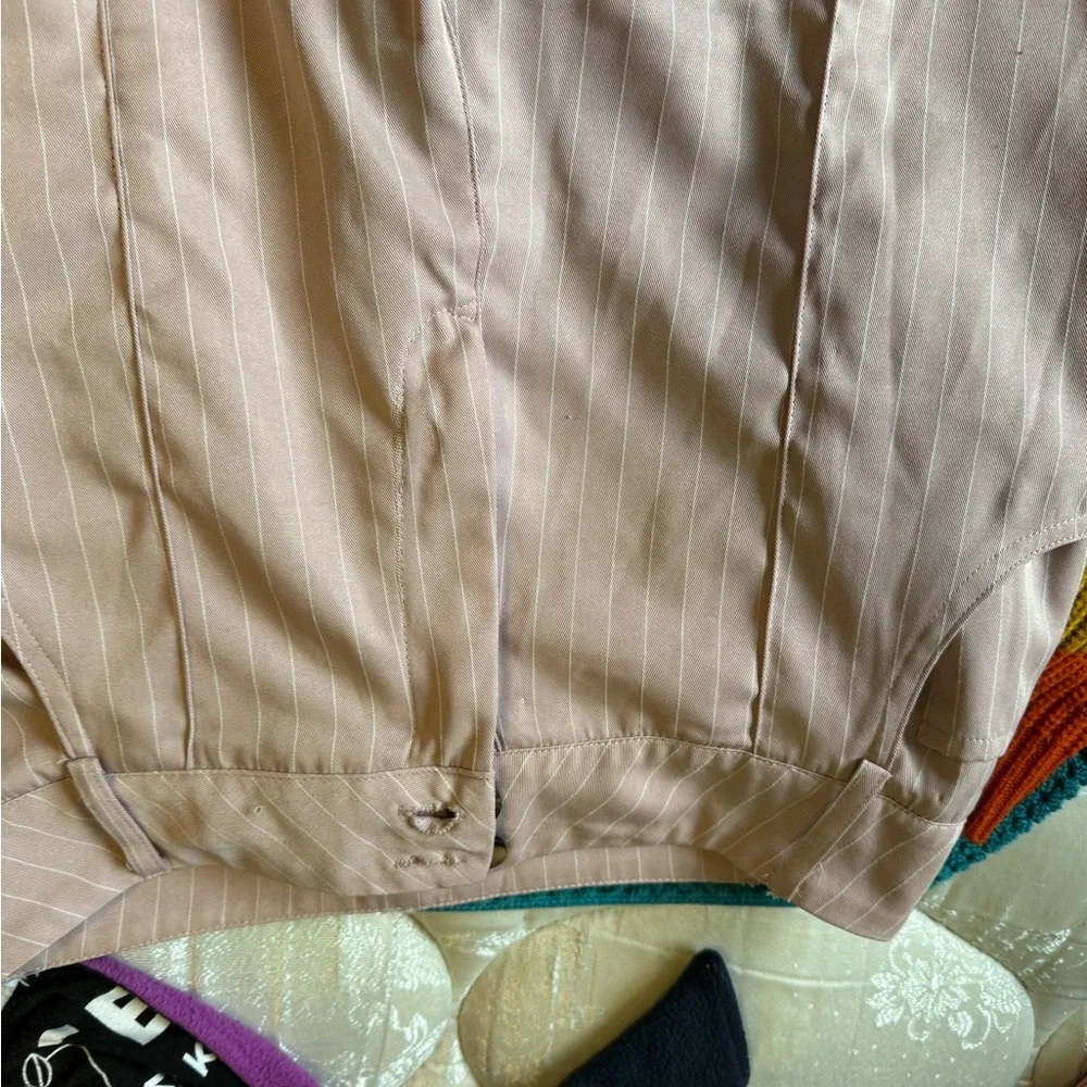 Pink pinstripes - Picture 11 of 12